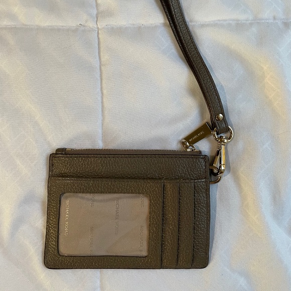 Micheal Kors Wristlet - Picture 2 of 2